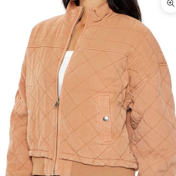 Forever 21 Jackets & Blazers - NWT Forever 21 Quilted Zip Up Camel Bomber Jacket